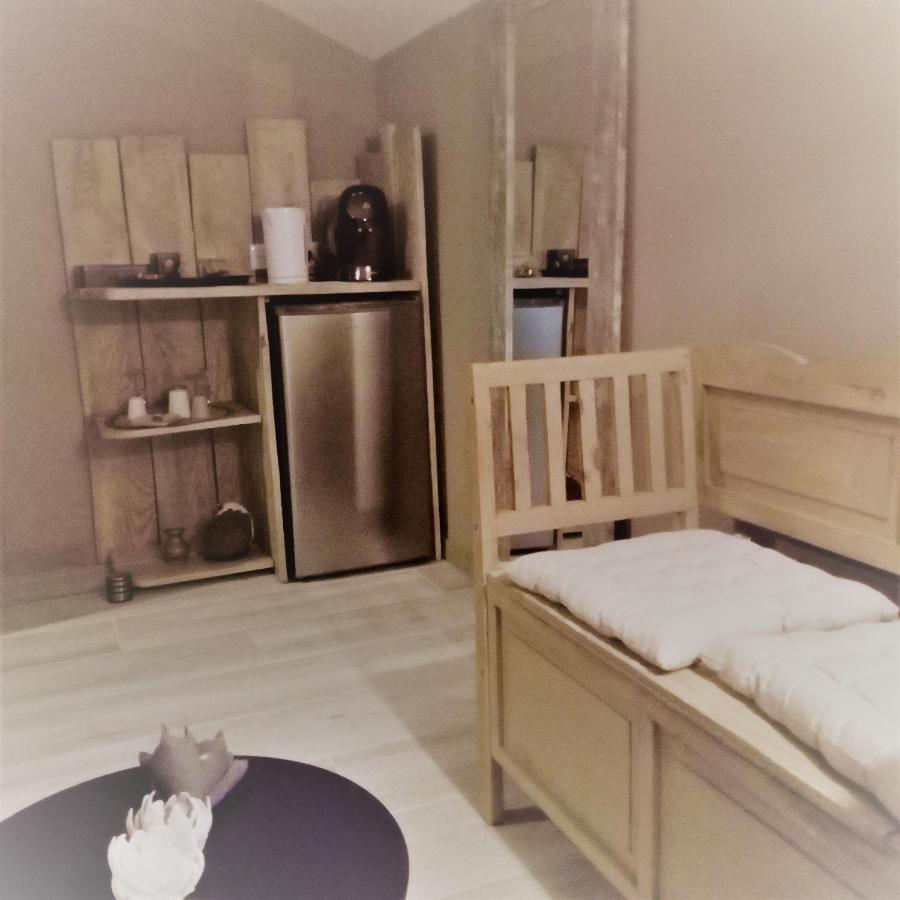 L'Anagramme, Chambres, Table D'Hotes Et Gite Pour Adultes, Naturistes Ou Non ! Cindre Exterior photo