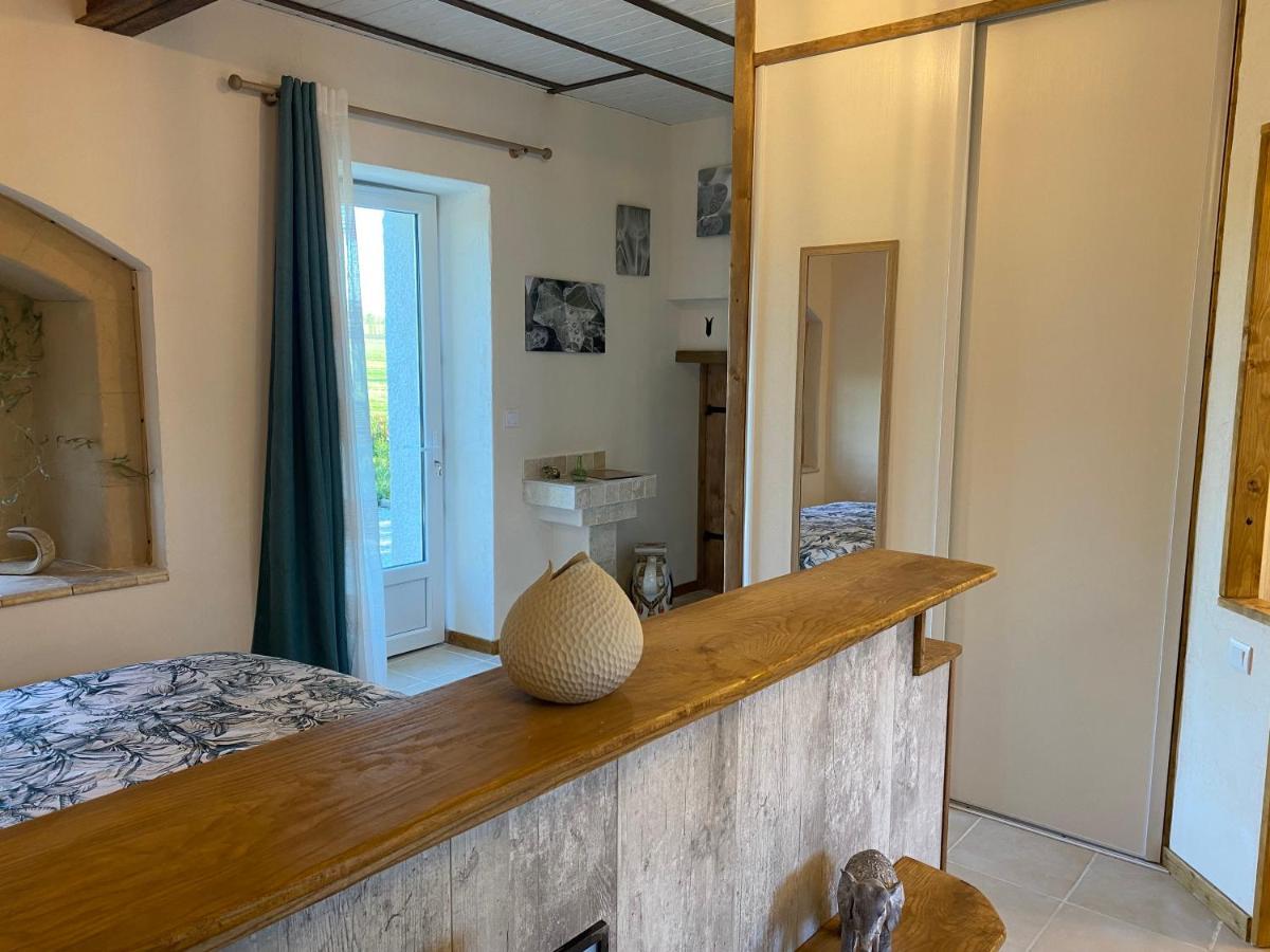 L'Anagramme, Chambres, Table D'Hotes Et Gite Pour Adultes, Naturistes Ou Non ! Cindre Exterior photo