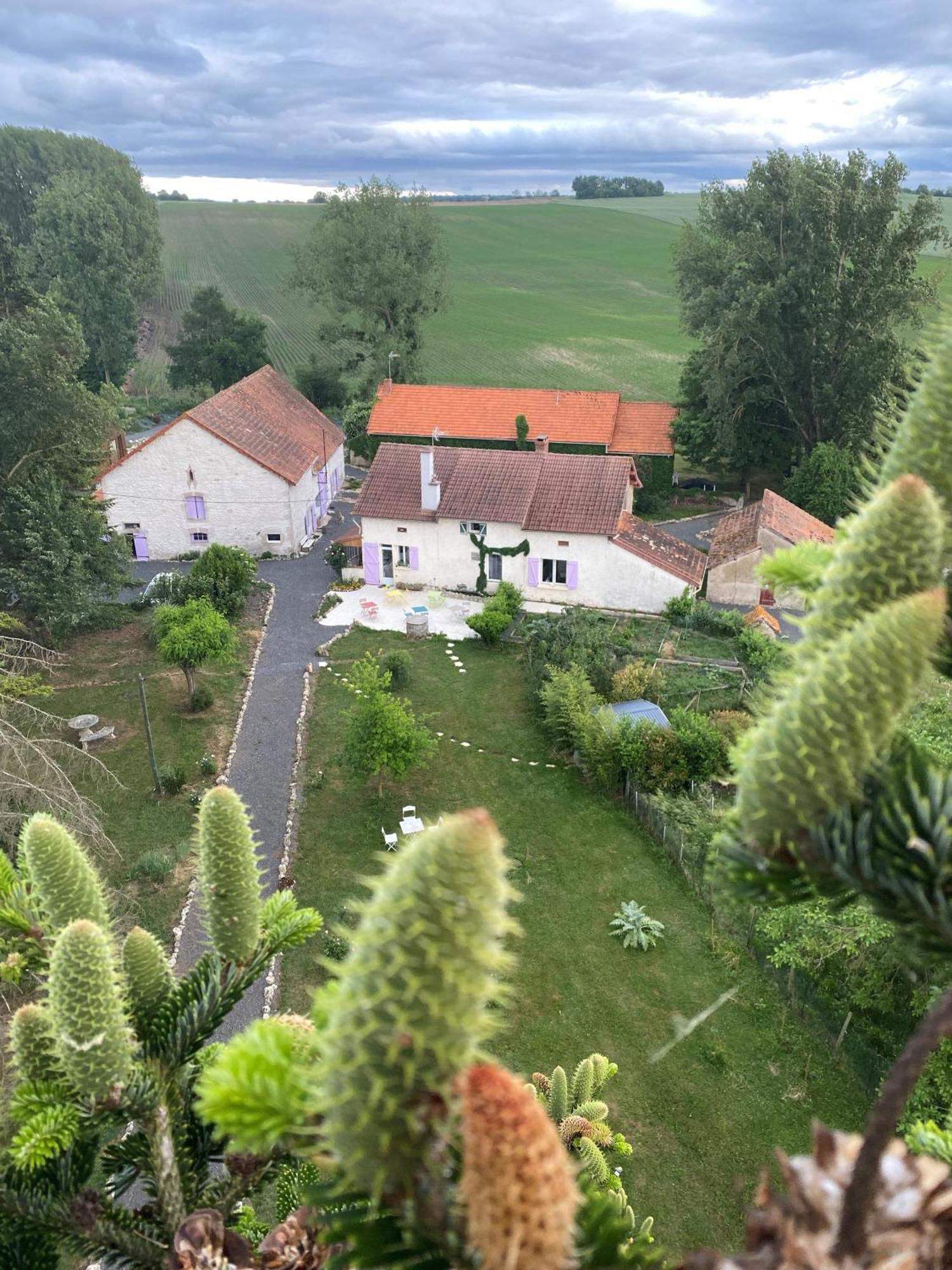 L'Anagramme, Chambres, Table D'Hotes Et Gite Pour Adultes, Naturistes Ou Non ! Cindre Exterior photo